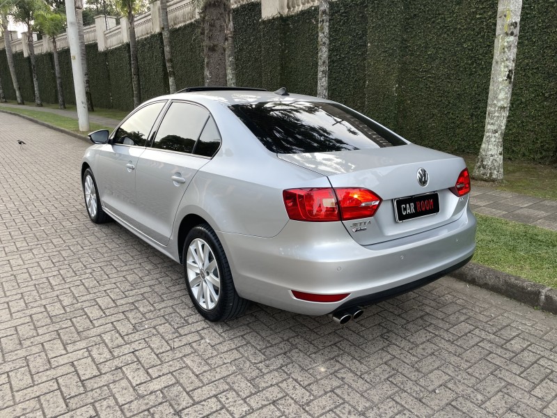 JETTA 2.0 COMFORTLINE FLEX 4P TIPTRONIC - 2014 - CAXIAS DO SUL