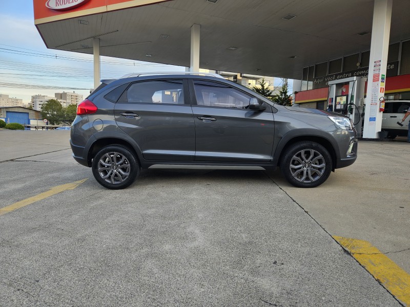 TIGGO 1.5 16V 2 LOOK GASOLINA 4P MANUAL - 2022 - CAXIAS DO SUL