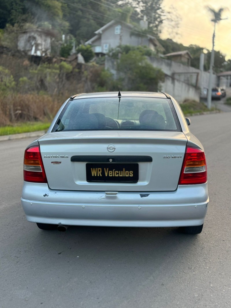 ASTRA 2.0 MPFI GLS SEDAN 8V GASOLINA 4P MANUAL - 1999 - BENTO GONçALVES