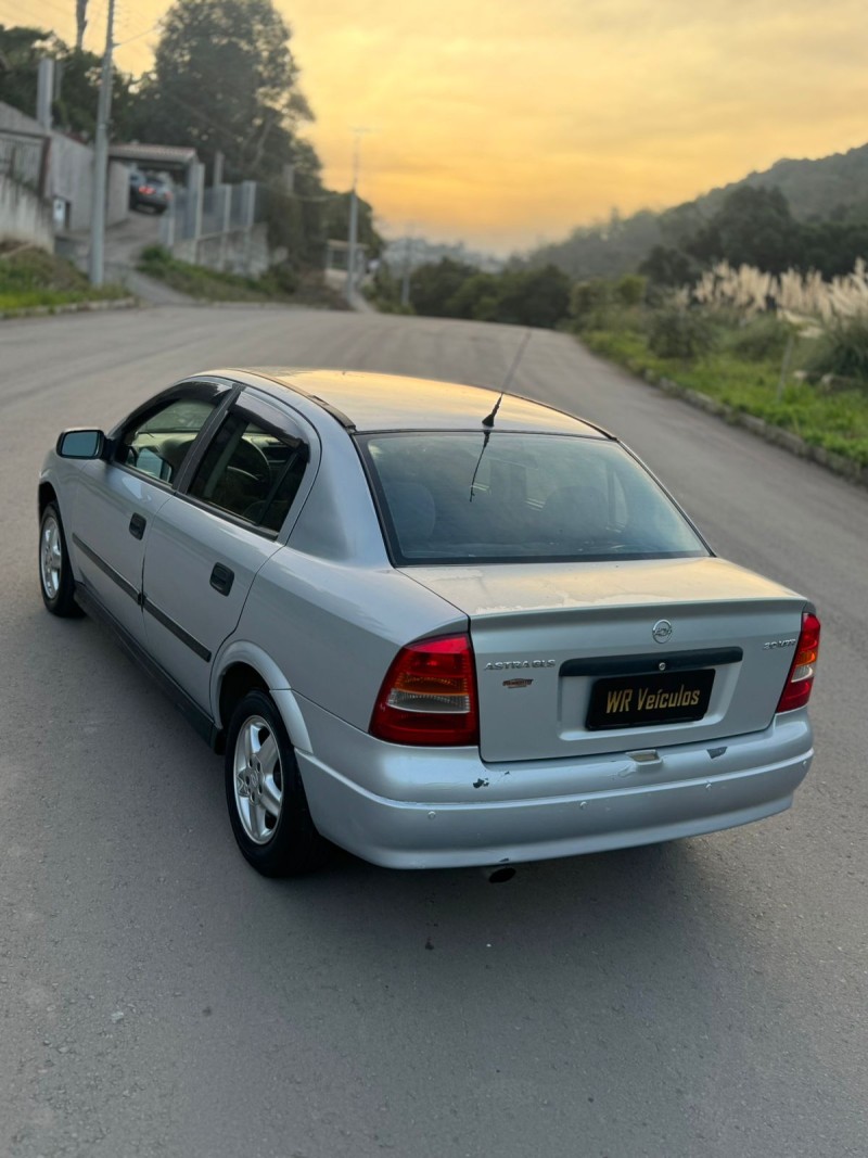 ASTRA 2.0 MPFI GLS SEDAN 8V GASOLINA 4P MANUAL - 1999 - BENTO GONçALVES