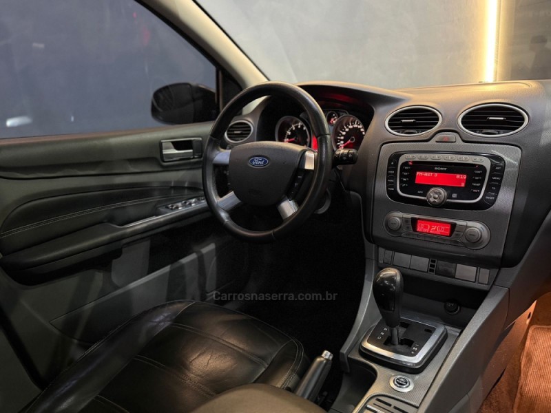 FOCUS 2.0 GHIA 16V GASOLINA 4P AUTOMÁTICO - 2009 - NOVO HAMBURGO