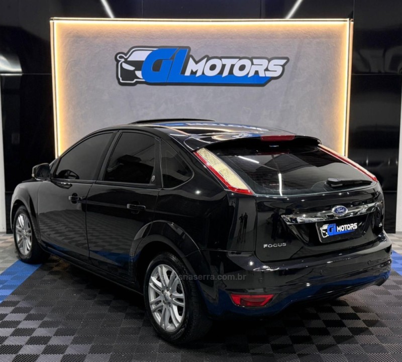FOCUS 2.0 GHIA 16V GASOLINA 4P AUTOMÁTICO - 2009 - NOVO HAMBURGO