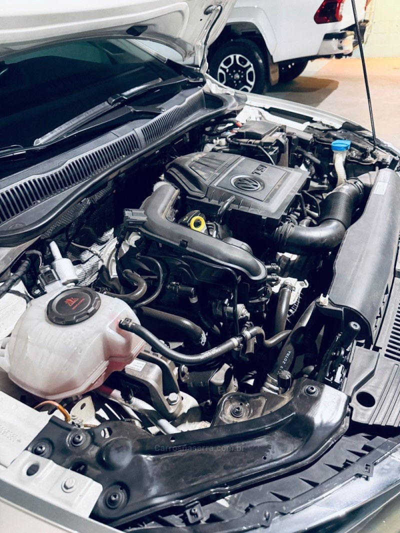 POLO 1.0 170 TSI 12V HIGHLINE FLEX 4P AUTOMÁTICO - 2020 - CAXIAS DO SUL