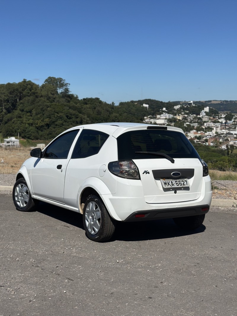 KA 1.0 I 8V GASOLINA 2P MANUAL - 2013 - CAXIAS DO SUL