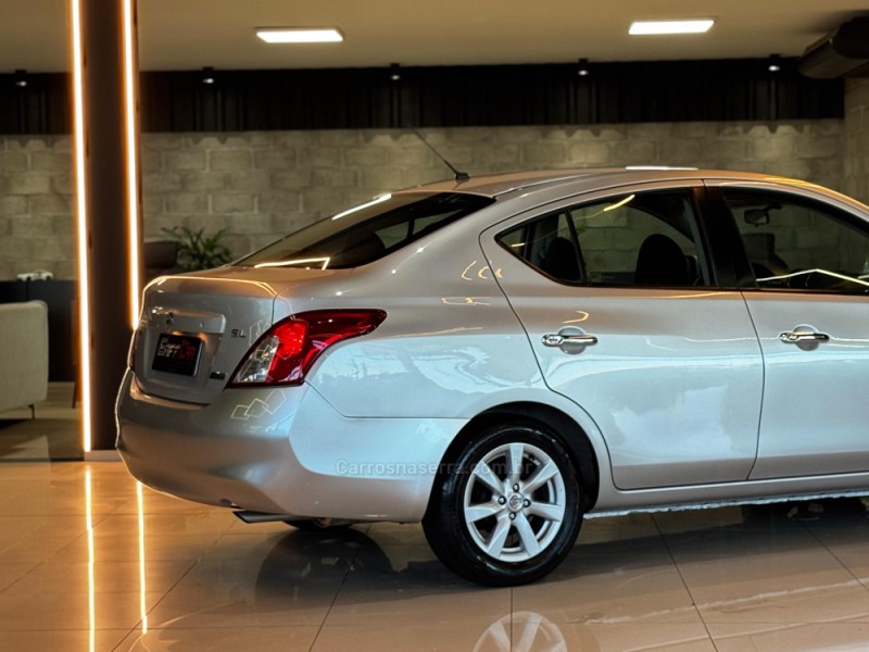 VERSA 1.6 16V FLEX SL 4P MANUAL - 2013 - DOIS IRMãOS