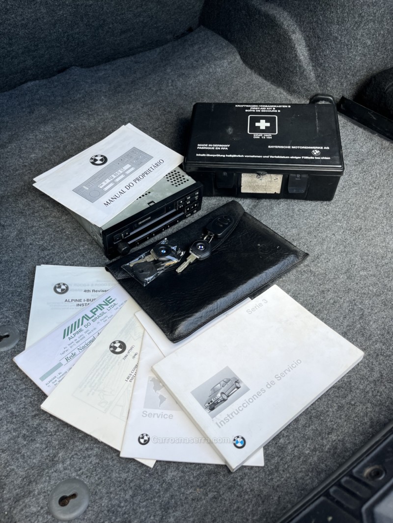 318I 2.0 SEDAN 16V GASOLINA 4P AUTOMÁTICO - 1997 - FLORES DA CUNHA