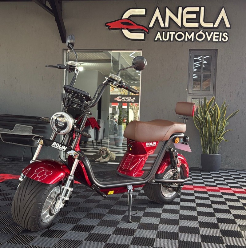 SCOOTER ELÉTRICA JUNA 1000W