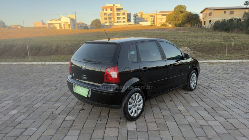 POLO 1.6 MI 8V TOTAL FLEX 4P MANUAL - 2006 - VILA FLORES