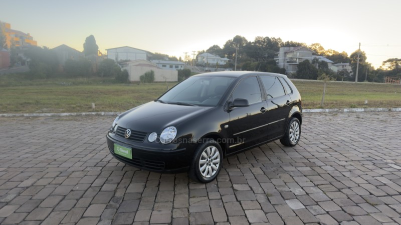 POLO 1.6 MI 8V TOTAL FLEX 4P MANUAL - 2006 - VILA FLORES