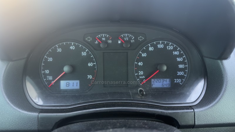 POLO 1.6 MI 8V TOTAL FLEX 4P MANUAL - 2006 - VILA FLORES