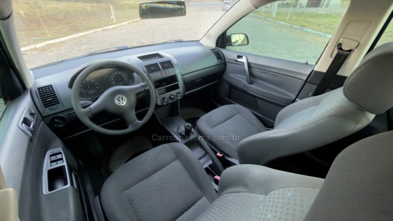 POLO 1.6 MI 8V TOTAL FLEX 4P MANUAL - 2006 - VILA FLORES