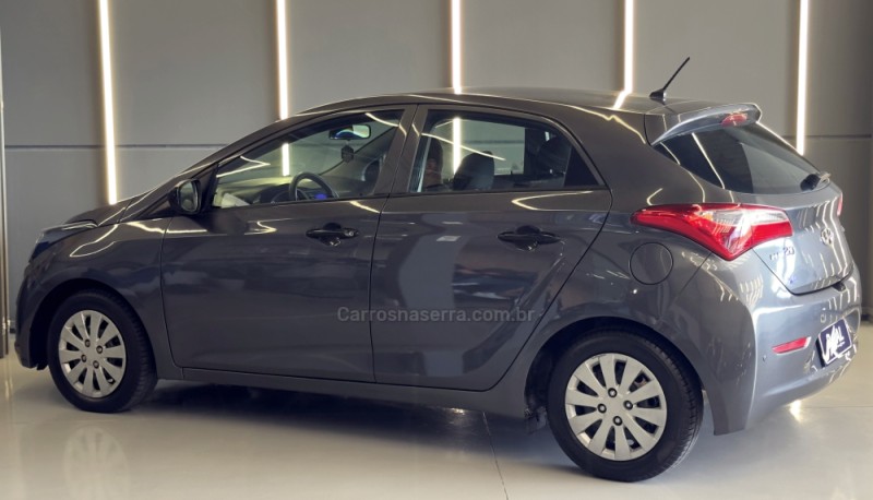 HB20 1.0 COMFORT PLUS 12V FLEX 4P MANUAL - 2013 - SAPIRANGA