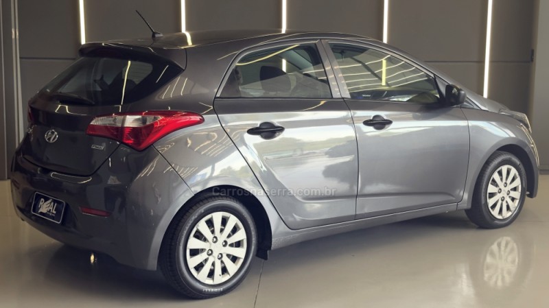 HB20 1.0 COMFORT PLUS 12V FLEX 4P MANUAL - 2013 - SAPIRANGA