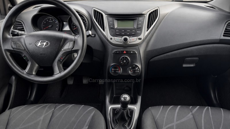 HB20 1.0 COMFORT PLUS 12V FLEX 4P MANUAL - 2013 - SAPIRANGA