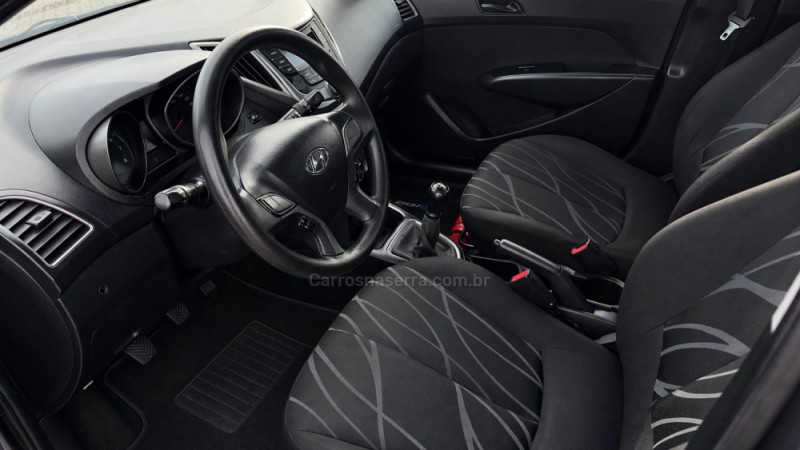 HB20 1.0 COMFORT PLUS 12V FLEX 4P MANUAL - 2013 - SAPIRANGA