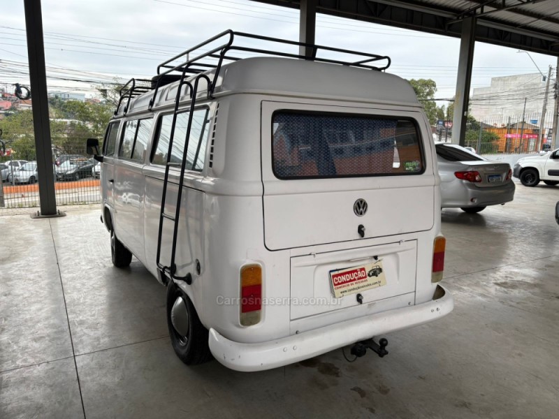 KOMBI 1.4 MI STD LOTAÇÃO 8V FLEX 3P MANUAL - 2008 - CAXIAS DO SUL