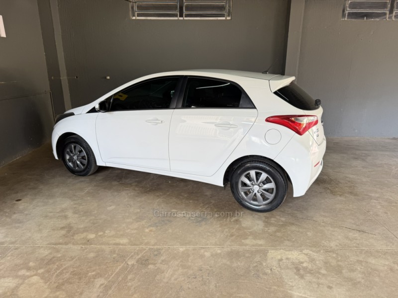 HB20 1.6 COMFORT 16V FLEX 4P MANUAL - 2015 - MUçUM