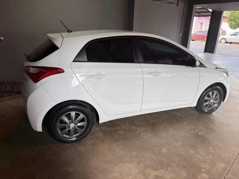 HB20 1.6 COMFORT 16V FLEX 4P MANUAL - 2015 - MUçUM