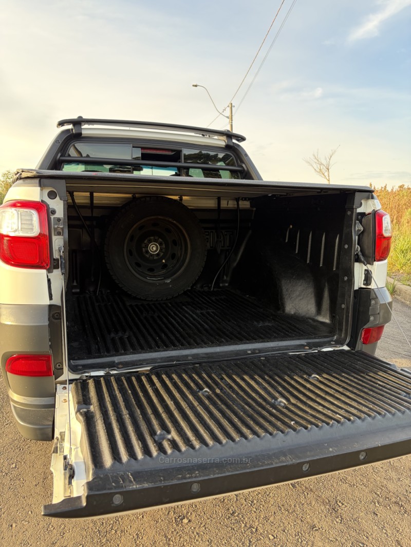 STRADA 1.4 MPI HARD WORKING CD 8V FLEX 3P MANUAL - 2018 - FLORES DA CUNHA