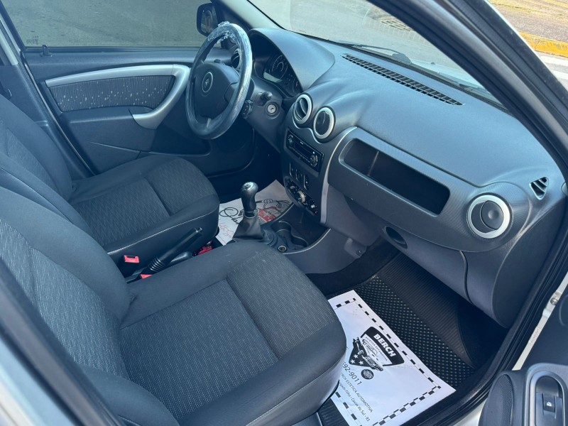 LOGAN 1.0 EXPRESSION 16V FLEX 4P MANUAL - 2011 - CAXIAS DO SUL