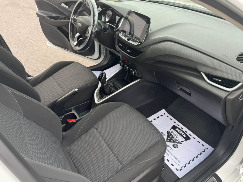 ONIX 1.0 SEDAN PLUS LT 12V FLEX 4P MANUAL - 2024 - CAXIAS DO SUL