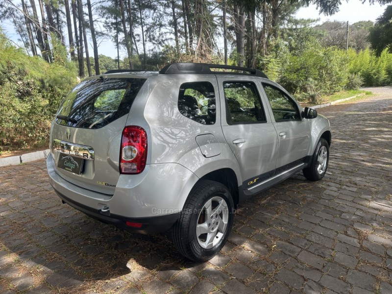 DUSTER 1.6 EXPRESSION 4X2 16V FLEX 4P MANUAL - 2015 - NOVA PRATA