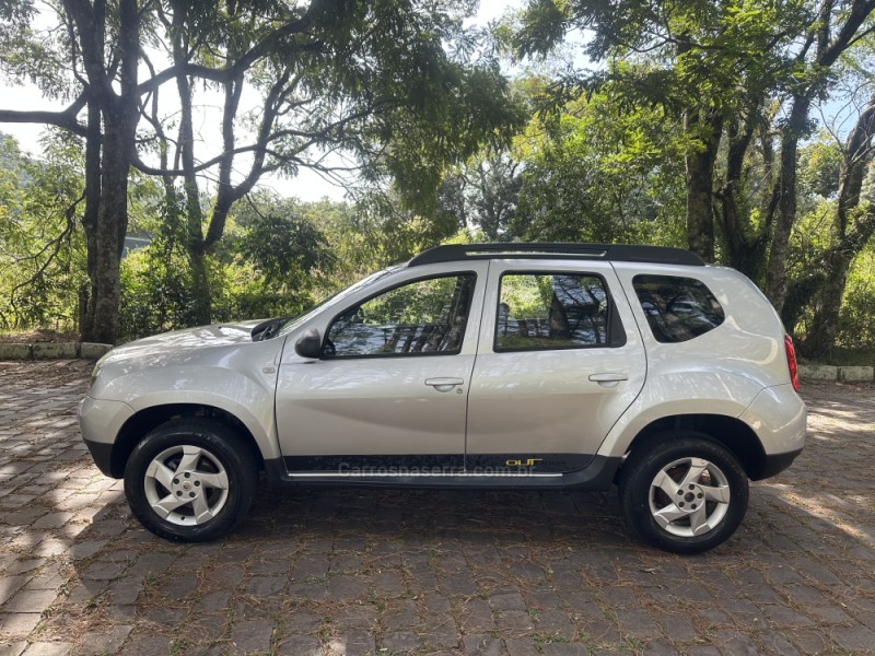 DUSTER 1.6 EXPRESSION 4X2 16V FLEX 4P MANUAL - 2015 - NOVA PRATA