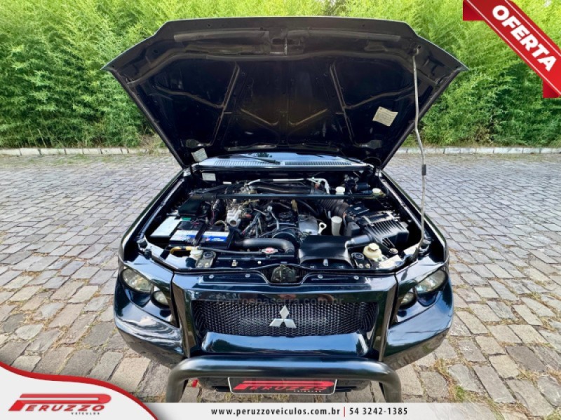 PAJERO TR4 2.0 4X4 16V 131CV GASOLINA 4P MANUAL - 2007 - NOVA PRATA