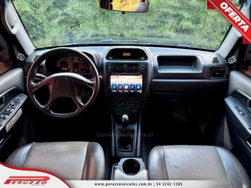 PAJERO TR4 2.0 4X4 16V 131CV GASOLINA 4P MANUAL - 2007 - NOVA PRATA