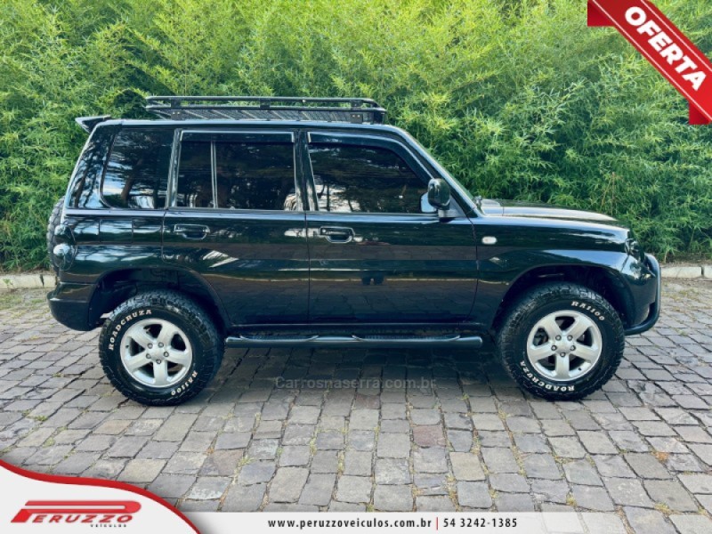 PAJERO TR4 2.0 4X4 16V 131CV GASOLINA 4P MANUAL - 2007 - NOVA PRATA