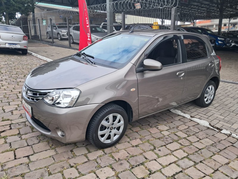 etios 1.5 xs 16v flex 4p automatico 2017 caxias do sul