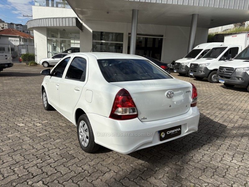 ETIOS 1.5 X SEDAN 16V FLEX 4P MANUAL - 2021 - FARROUPILHA