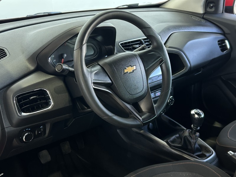 ONIX 1.4 MPFI LT 8V FLEX 4P MANUAL - 2014 - CAXIAS DO SUL