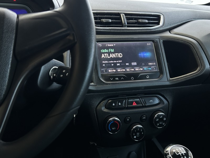 ONIX 1.4 MPFI LT 8V FLEX 4P MANUAL - 2014 - CAXIAS DO SUL