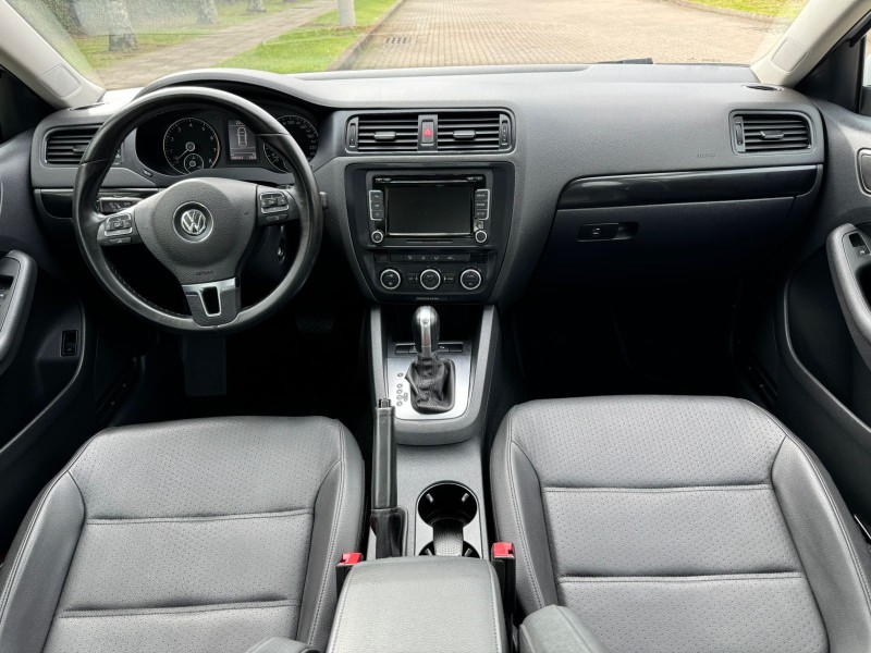 JETTA 2.0 COMFORTLINE FLEX 4P TIPTRONIC - 2014 - CAXIAS DO SUL