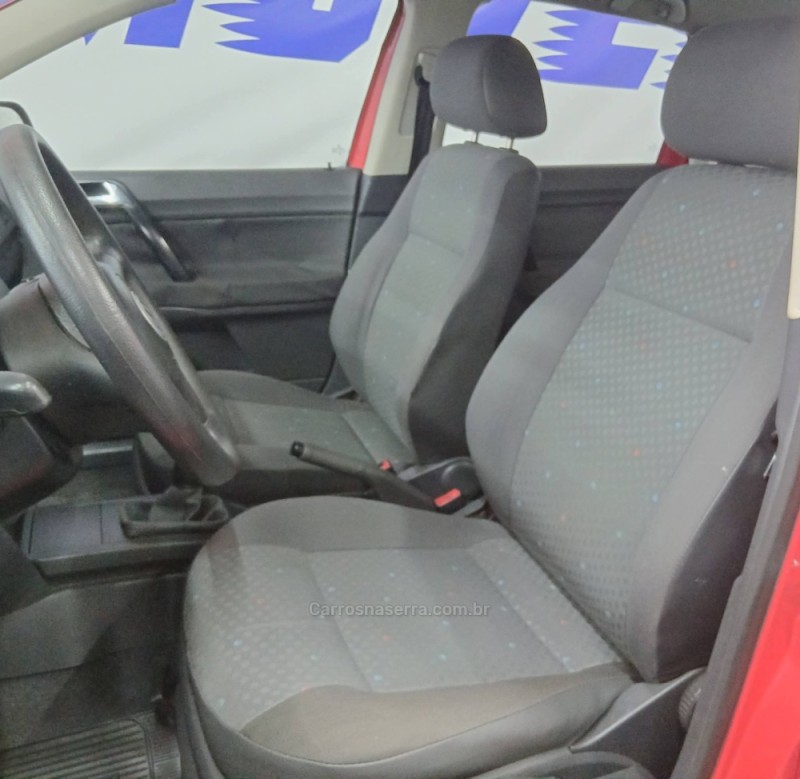 POLO 1.6 MI 8V FLEX 4P MANUAL - 2005 - CAXIAS DO SUL