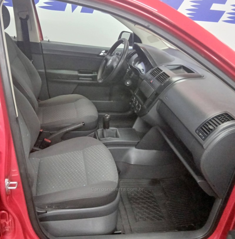POLO 1.6 MI 8V FLEX 4P MANUAL - 2005 - CAXIAS DO SUL