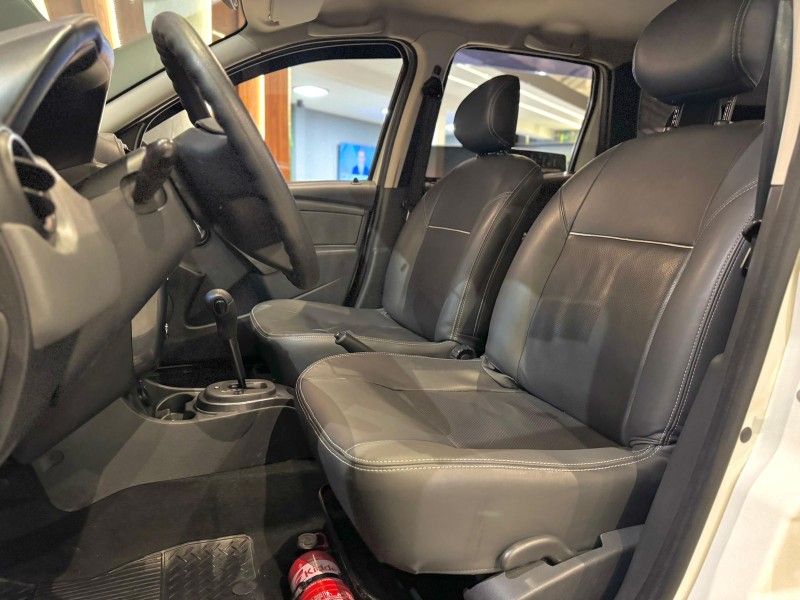 DUSTER 2.0 TECH ROAD 4X2 16V FLEX 4P AUTOMÁTICO - 2015 - NOVO HAMBURGO