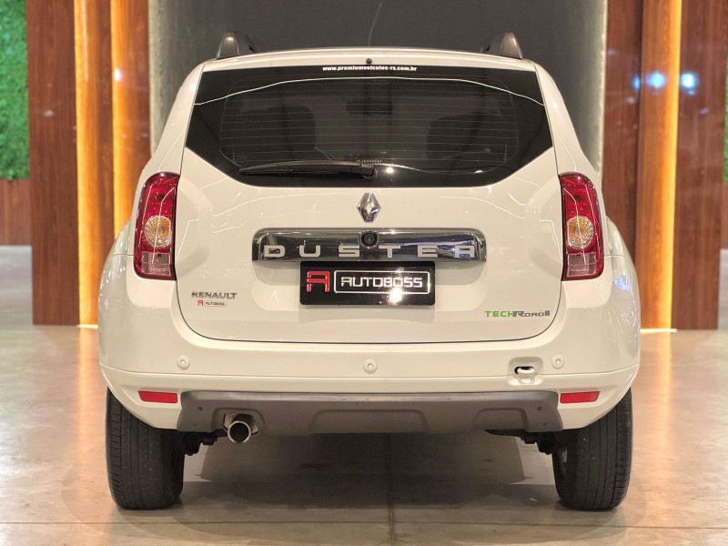DUSTER 2.0 TECH ROAD 4X2 16V FLEX 4P AUTOMÁTICO - 2015 - NOVO HAMBURGO
