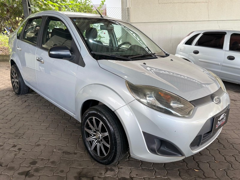 FIESTA 1.6 SE SEDAN 16V FLEX 4P MANUAL - 2011 - CAXIAS DO SUL
