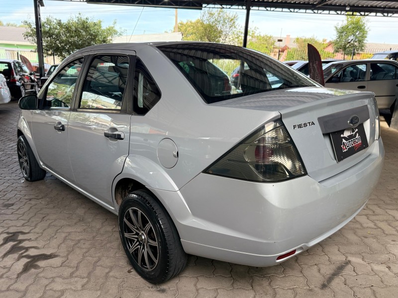 FIESTA 1.6 SE SEDAN 16V FLEX 4P MANUAL - 2011 - CAXIAS DO SUL