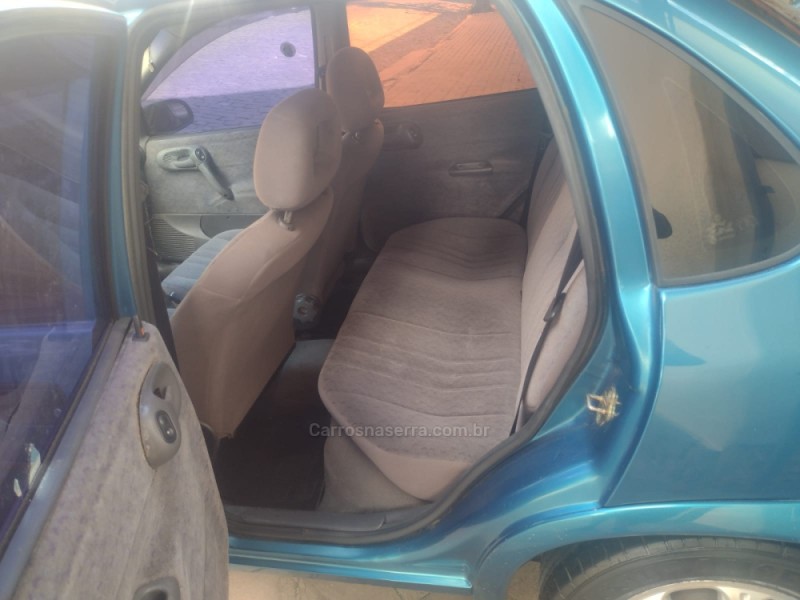 CORSA 1.6 MPFI GL SEDAN 8V GASOLINA 4P MANUAL - 1996 - BENTO GONçALVES
