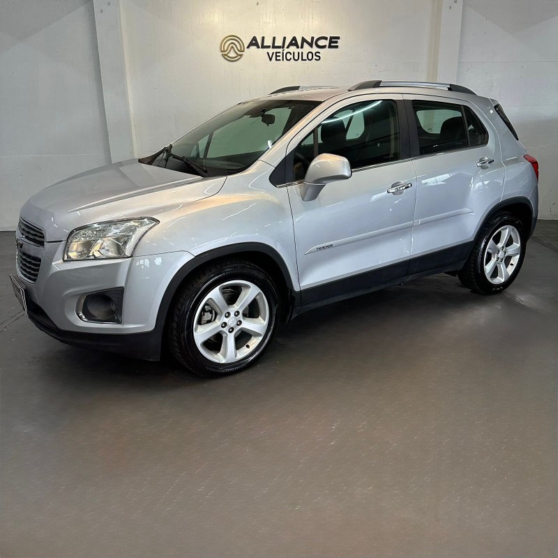 tracker 1.8 mpfi ltz 4x2 16v flex 4p automatico 2015 caxias do sul