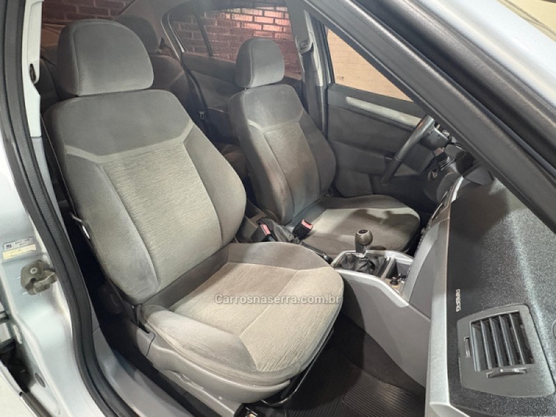 VECTRA 2.0 MPFI ELEGANCE 8V FLEX 4P MANUAL - 2010 - CAXIAS DO SUL