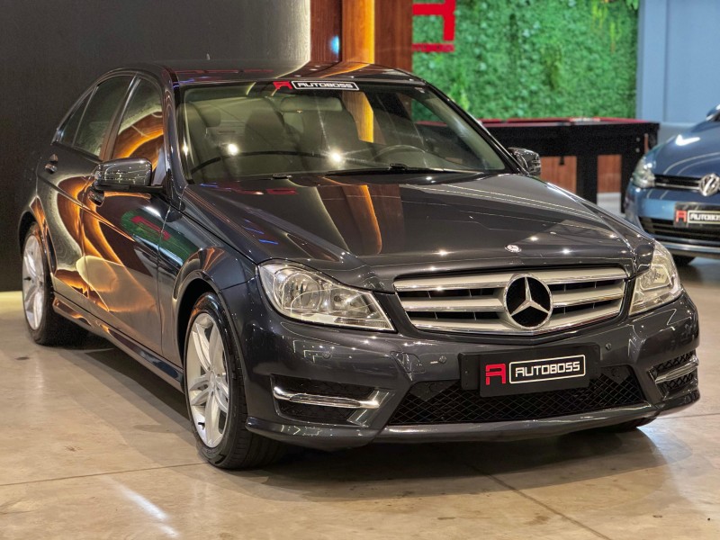 C 180 1.6 CGI 16V TURBO GASOLINA 4P AUTOMÁTICO - 2014 - NOVO HAMBURGO
