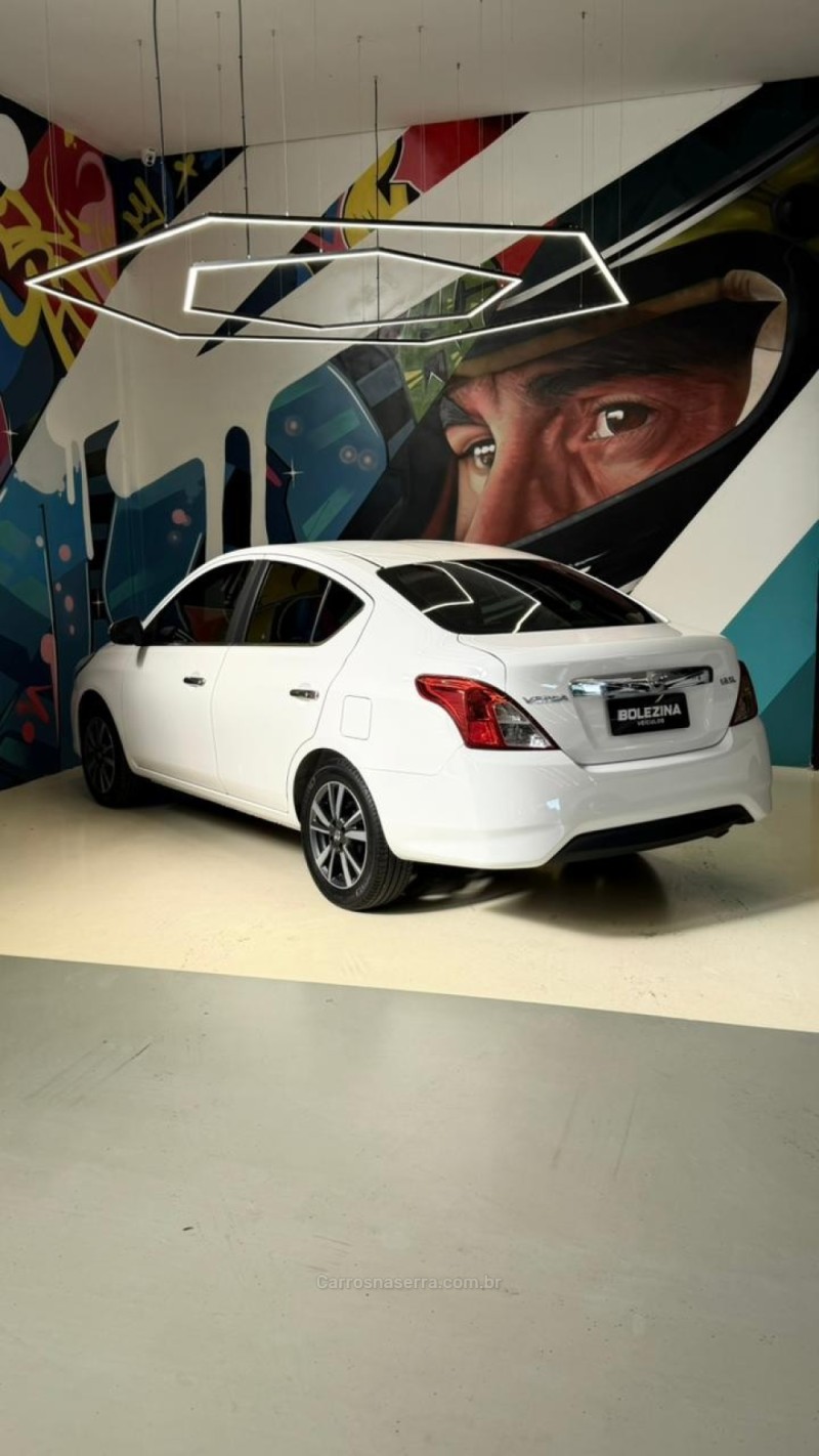 VERSA 1.6 16V FLEX SL 4P MANUAL - 2018 - NOVO HAMBURGO