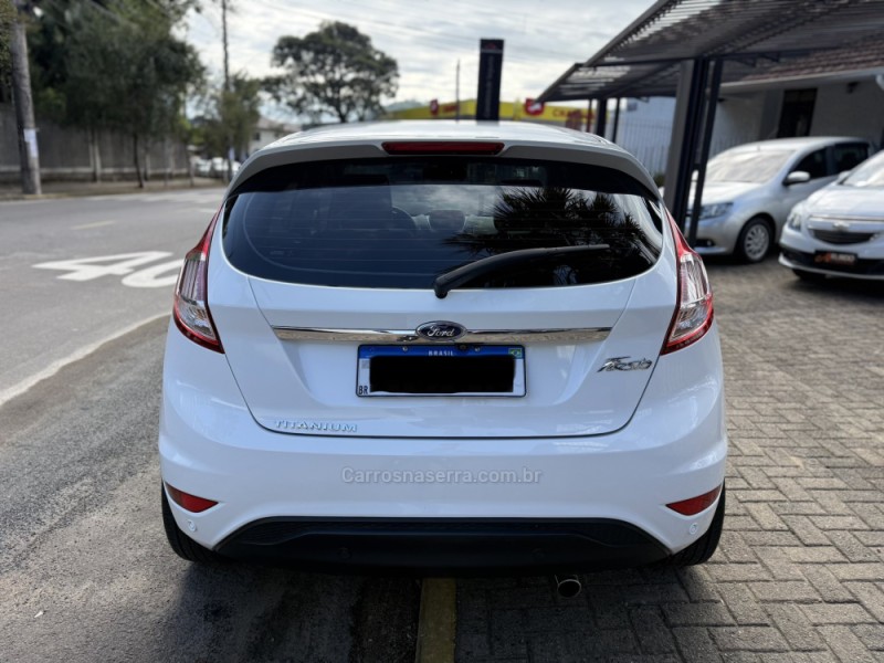 FIESTA 1.6 TITANIUM HATCH 16V FLEX 4P AUTOMÁTICO - 2018 - PAROBé