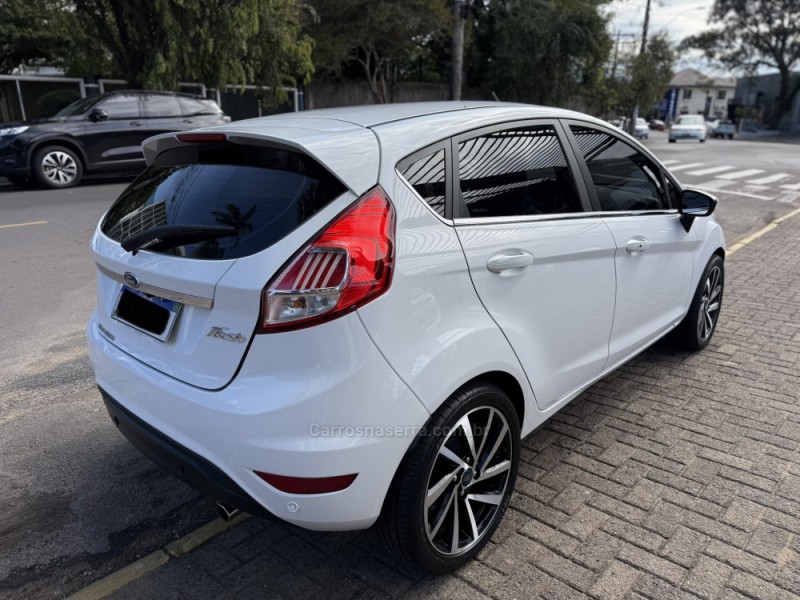 FIESTA 1.6 TITANIUM HATCH 16V FLEX 4P AUTOMÁTICO - 2018 - PAROBé