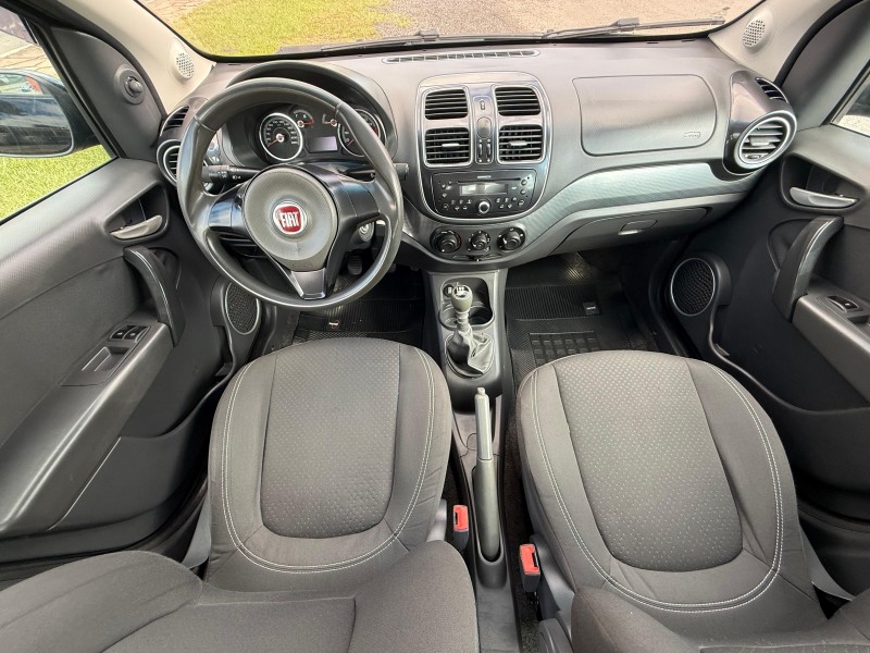 SIENA 1.4 MPI ATTRACTIVE 8V FLEX 4P MANUAL - 2013 - FARROUPILHA