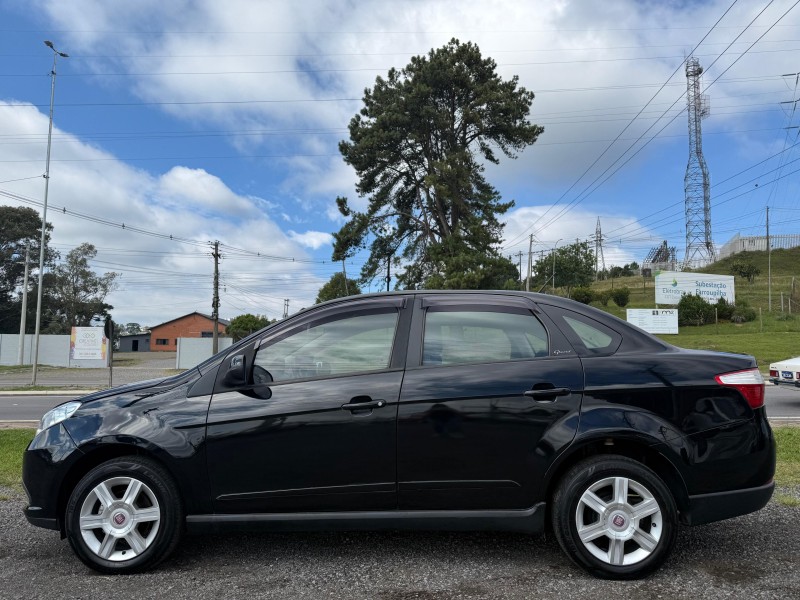 SIENA 1.4 MPI ATTRACTIVE 8V FLEX 4P MANUAL - 2013 - FARROUPILHA